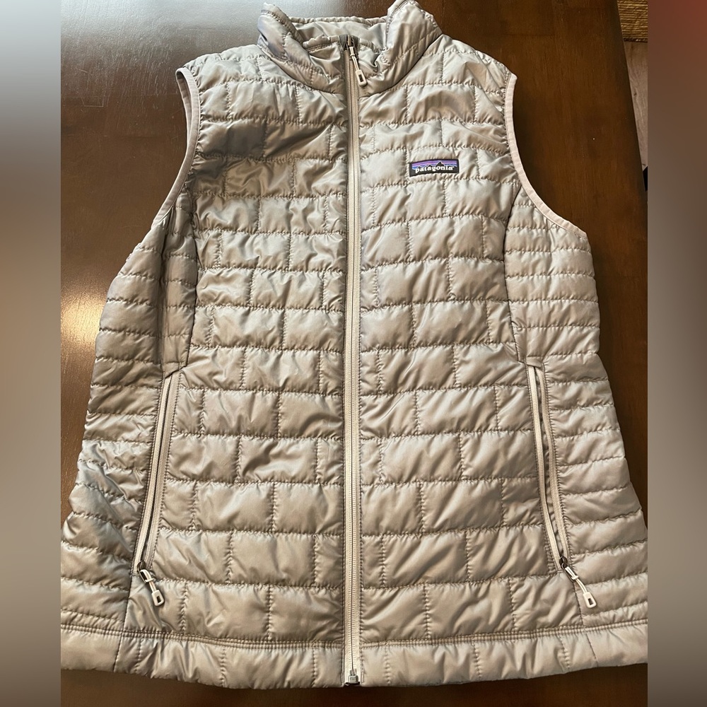 Women’s Patagonia vest size L